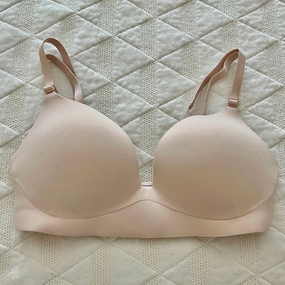 INCREDIBLE BY VICTORIA’S SECRET Wireless Push-Up Bra